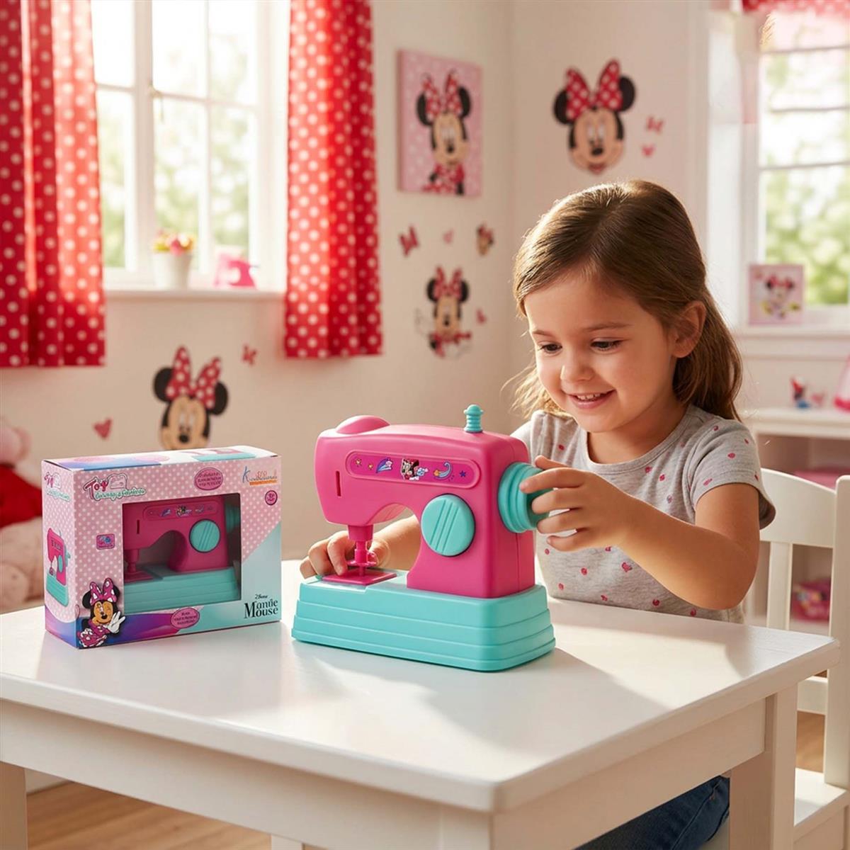 Household _x000D_
Sewing Machine Minnie