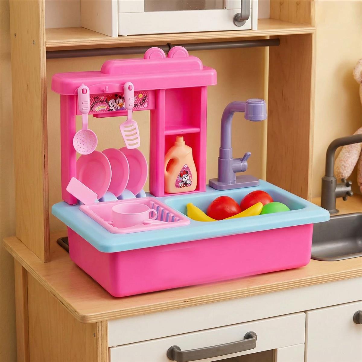 Kitchen Sink Minnie